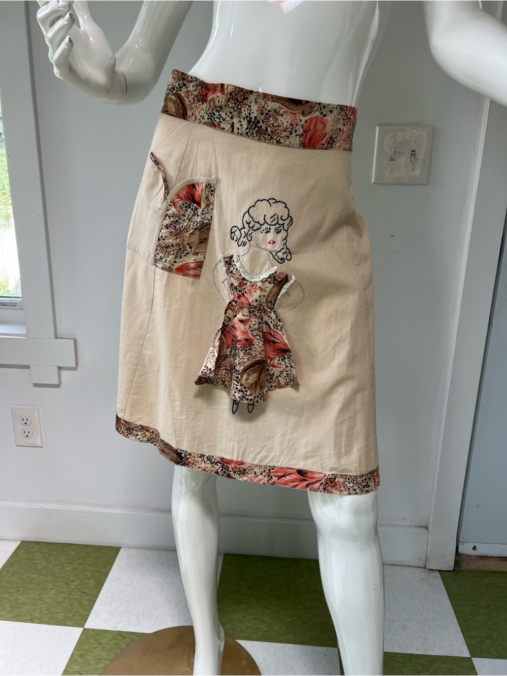 Vintage Handmade Farmers Market Apron kitchen Apron Embroidered